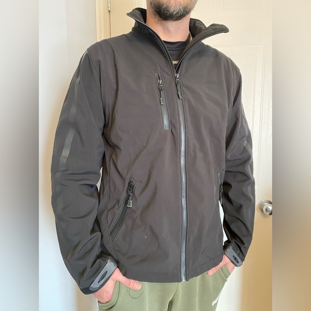 Reebok Softshell Windbreaker Jacket Men’s Large Outdoor Athleisure Techwear